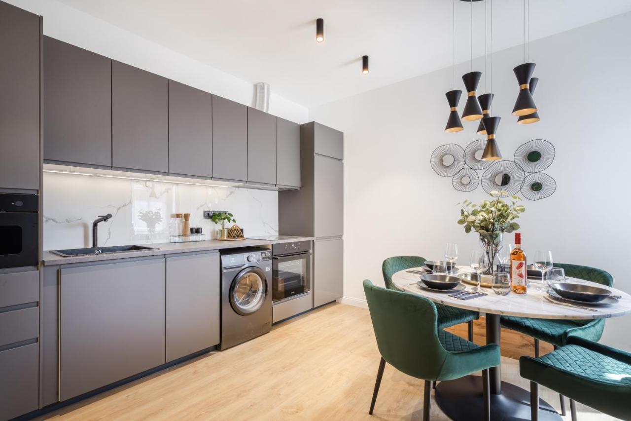 Tilia Luxury Apartment - 3 Bedrooms With Ac Budapest Exterior photo